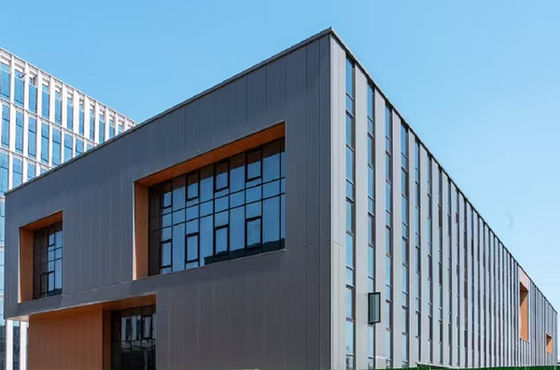 सस्ता पूर्वनिर्मित कार्यशाला पूर्वनिर्मित इस्पात संरचना खेत भंडारण गोदाम धातु निर्माण किट